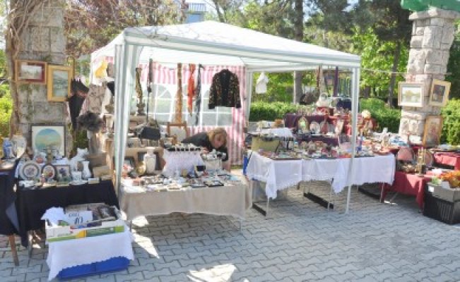 Încă o ediţie a târgului de antichităţi, la Eforie